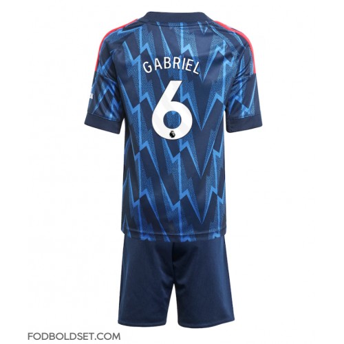 Arsenal Gabriel Magalhaes #6 Udebane Trøje Børn 2025-26 Kortærmet (+ Korte bukser)